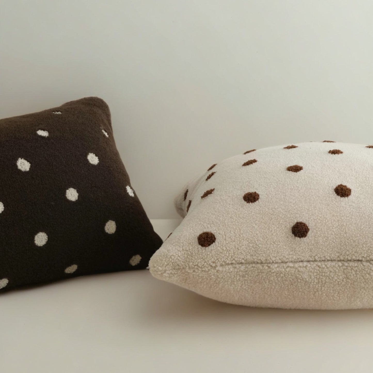 Color Clashing Polka Dots Embroidered Lambswool Cushion Lumbar Pillow Cover